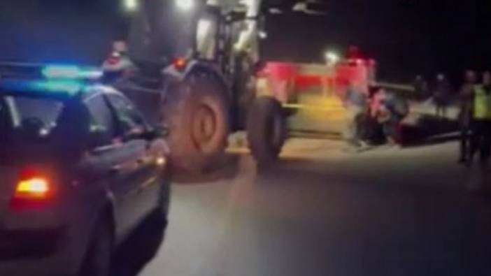 Biga’da minibüs traktöre çarptı: 7 yaralı