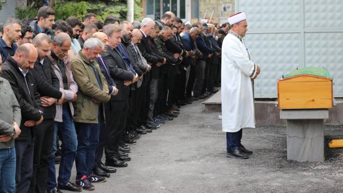 26 yaşındaki genç iş adamı toprağa verildi