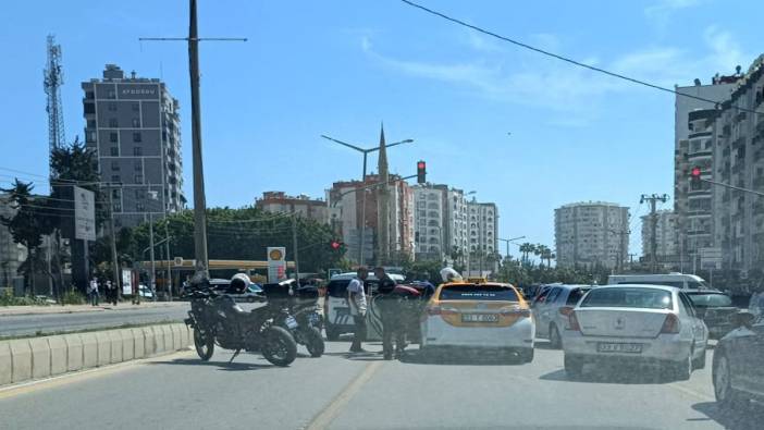 Mersin'de taksi şoförünü rehin alan iki kişi yakalandı