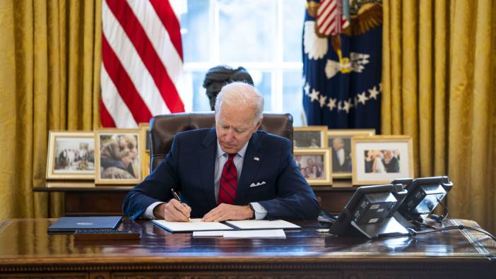 Biden, Çinlilerin askeri üslere yakın mülk edinmesini yasakladı