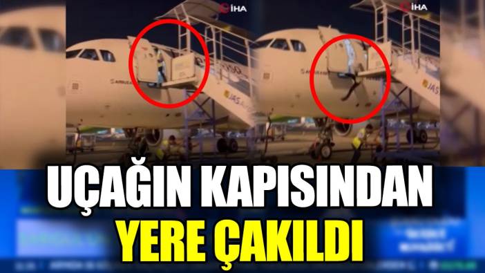 Uçağın kapısından yere çakıldı