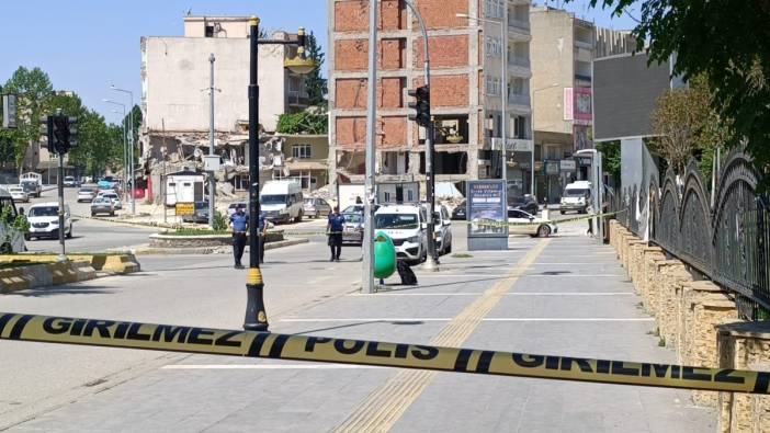 Adıyaman'da fünyeyle patlatılan çantadan kıyafet çıktı