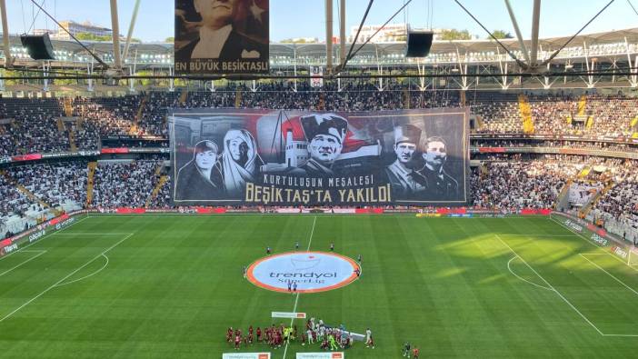 Beşiktaş'tan muhteşem 19 Mayıs koreografisi