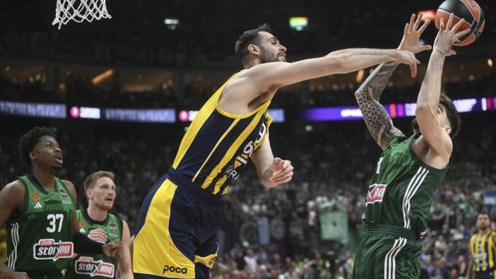 Fenerbahçe Panathinaikos karşısında yıkıldı. EuroLeague hayalleri son buldu