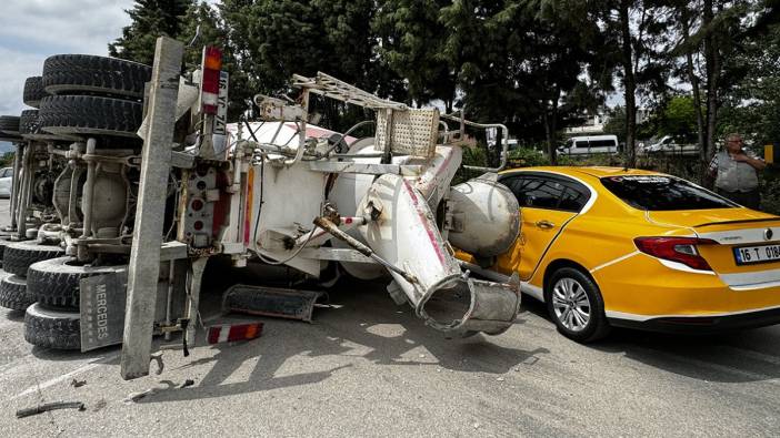 Beton mikser devrildi! Bursa'da korkunç kaza