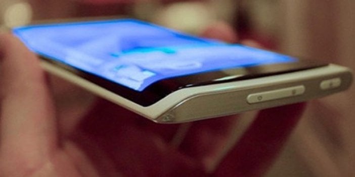 Samsung'dan yeni bir 'kavisli telefon' daha