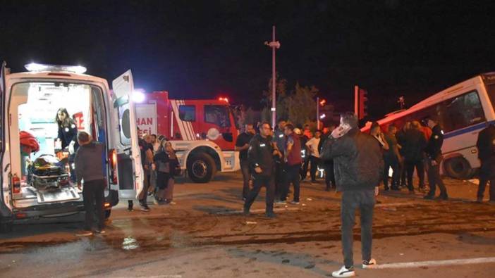 Kırıkkale'de minibüs ile otomobil çarpıştı: Çok sayıda yaralı var