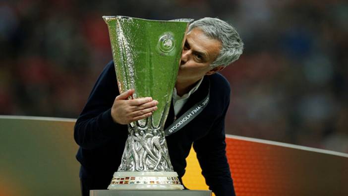 Ali Koç'tan Mourinho bombası. 2+1 yıllık sözleşme imzalandı