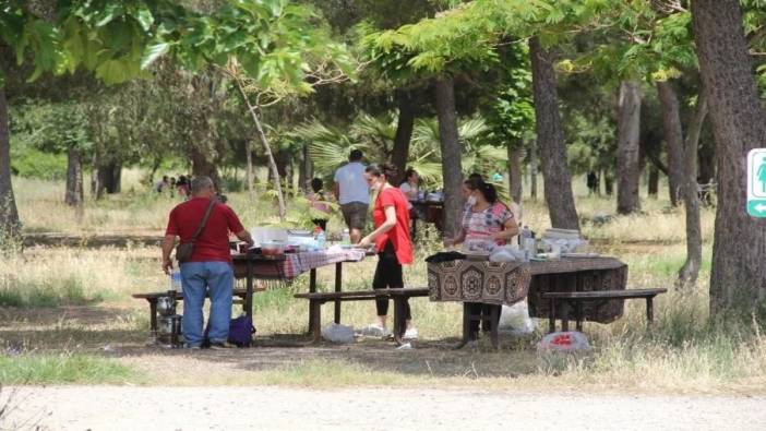 İzmir'de orman yangınlarına karşı yeni tedbirler: 26 bölgeye giriş yasaklandı