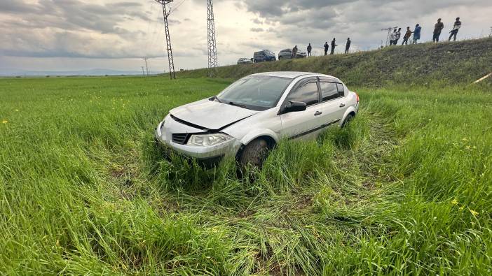 Yağmurlu havada kontrolden çıkan araç kaza yaptı: 1 yaralı