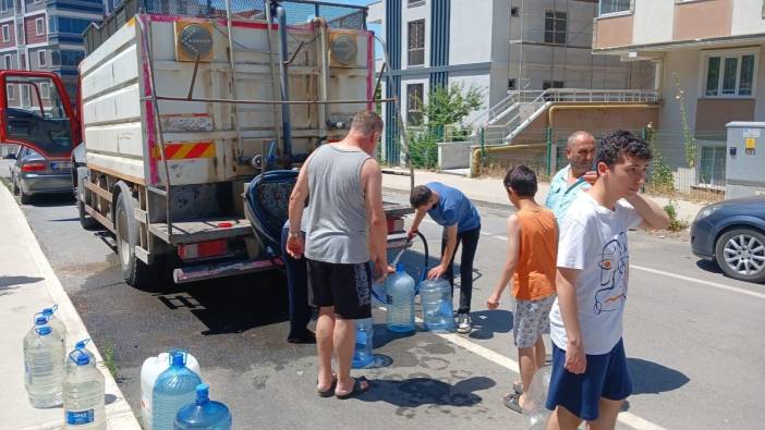 Çerkezköy'de bayram günü su krizi: Aynı anda 5 noktada patlak