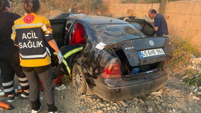 Afyon'da menfeze düşen otomobil mezarları oldu