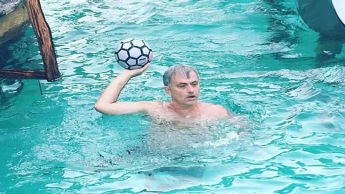 Mourinho'nun hayali gerçekleşti. Oyuncusu yıkıldı o sevindi