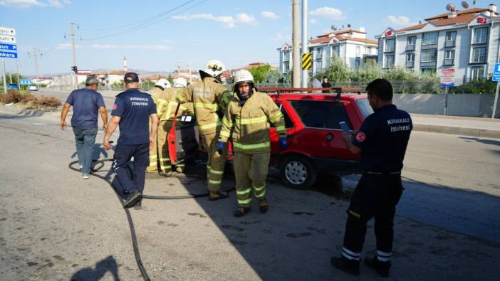 Kırıkkale’de seyir halindeki otomobilde yangın paniği