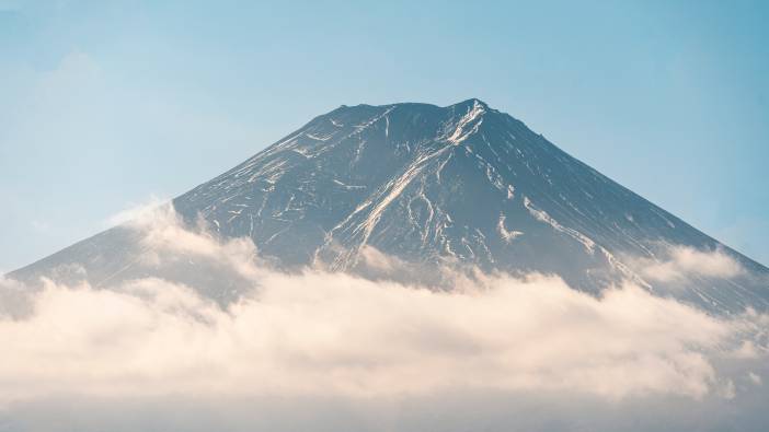 Fuji Dağı'na tırmanan dağcıdan kötü haber