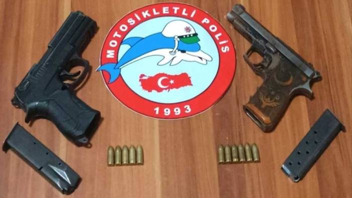 Lüleburgaz’da şüpheli şahsın üzerinden iki tabanca çıktı