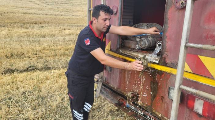 Çorum’un yanmak üzere olan kablumbağayı itfaiye kurtardı