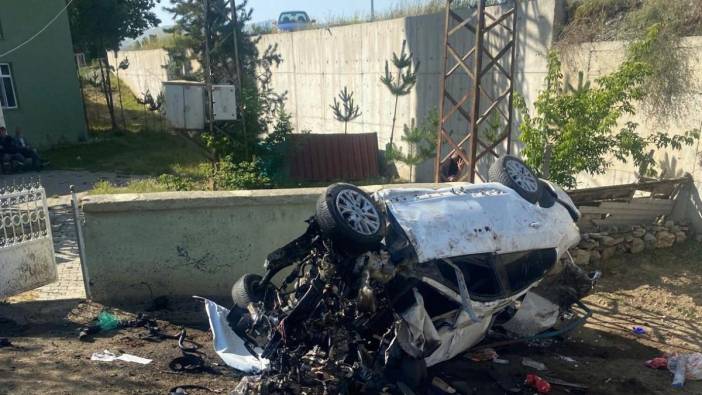 Erzurum'da otomobil 5 metreden düştü. 3 ölü 4 yaralı