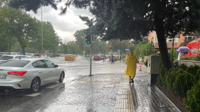 Valilikten gök gürültülü sağanak uyarısı