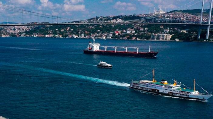 İstanbul Boğazı gemi trafiğine açıldı