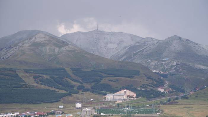 Palandöken beyaza büründü