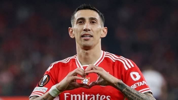 Angel Di Maria imzayı attı