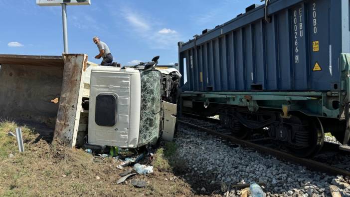 Çankırı'da tren kamyona çarptı. 1 ölü 3 yaralı