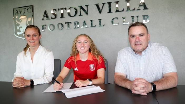 Aston Villa, Katie Robinson imzaladı