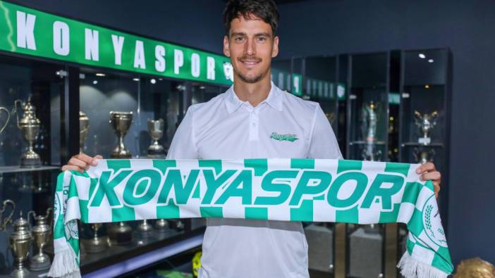 Konyaspor imzayı attırdı