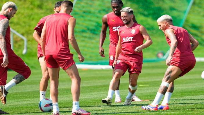 Galatasaraylı futbolcu eşyalarını toplayıp kampı terk etti