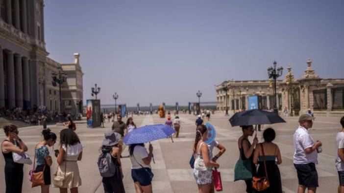 İspanya'da 'aşırı sıcak' alarmı