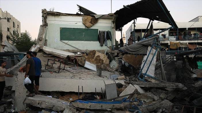 İsrail'in Gazze'de evleri hedef alması sonucu 6 Filistinli hayatını kaybetti