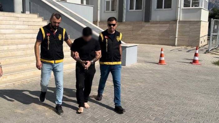 Firari hükümlü polise yakalanmamak için 2’nci kattan atladı