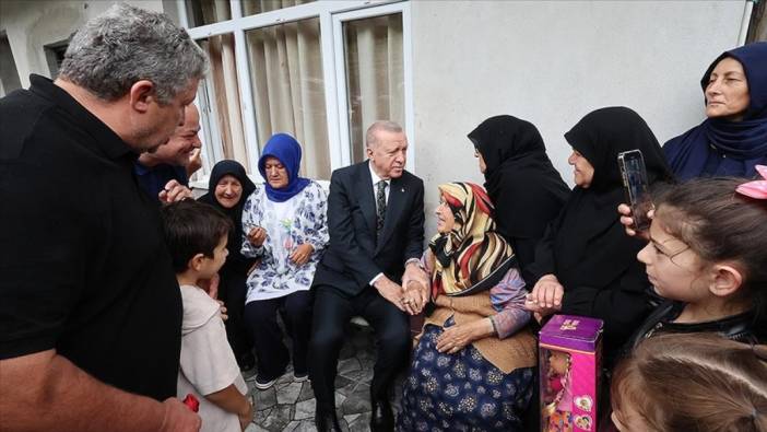 Erdoğan memleketi Güneysu'da: Komşularını ziyaret etti