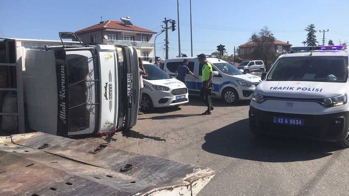 Konya’da kamyonet ile kamyon çarpıştı