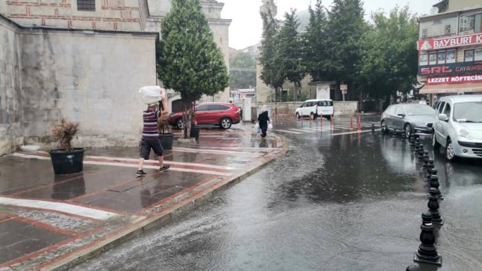 Kırklareli’ni sağanak vurdu