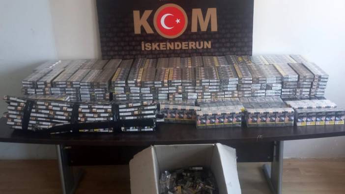 Bir arabadan 4 bin 90 paket çıktı