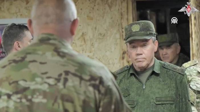 Gerasimov'dan Ukrayna'da savaşan Rus birliklere ziyaret