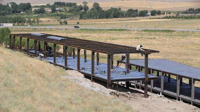 Çavuştepe Kalesi'nde kazı evi inşa ediliyor