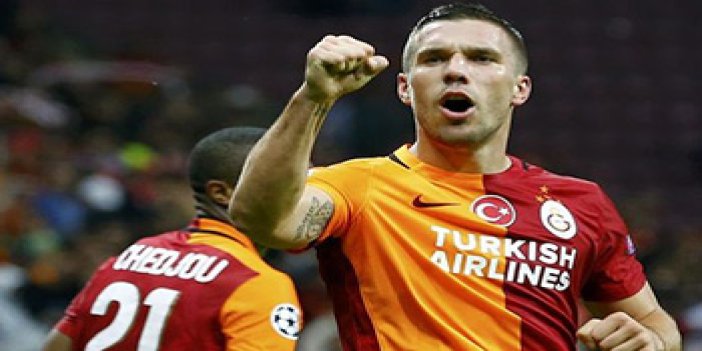 Aslan’ı Lukas Podolski sırtlıyor