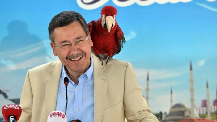 Melih Gökçek Türkiye'nin gözbebeği Filenin Sultanları'na saldırdı