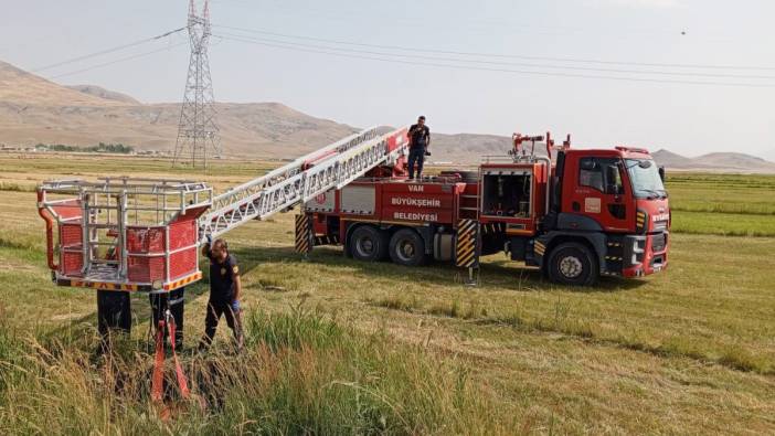 Van’da inek kurtarma operasyonu