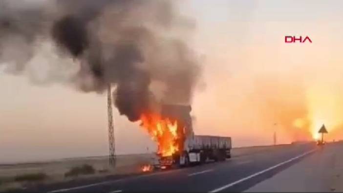 TIR'a arkadan çarpan TIR alev topuna döndü