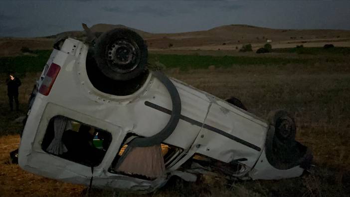 Kayseri'de Hafif ticari araç şarampole devrildi. 1 ölü 3 yaralı