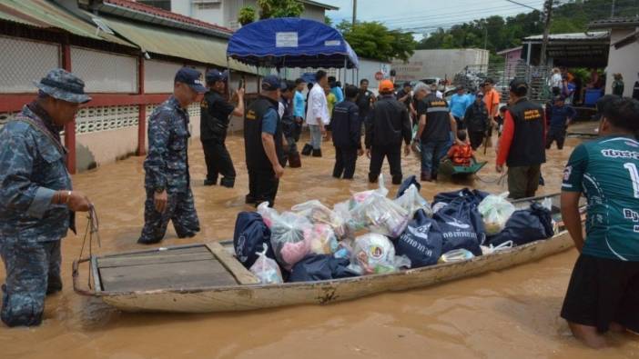 Phuket Adası'ndaki toprak kaymasında can kaybı 13’e yükseldi