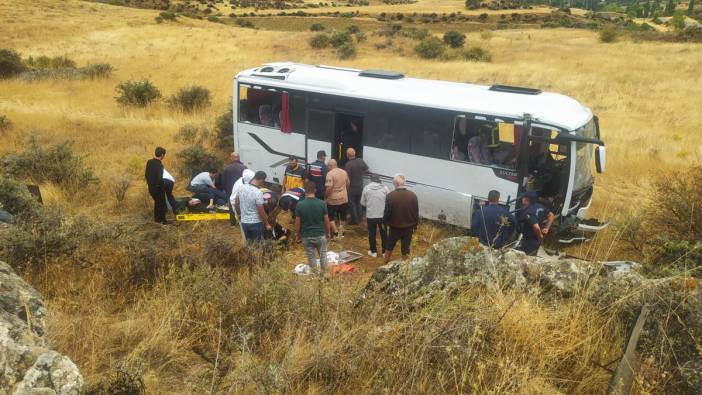 Düğün yolunda şarampole uçtu. 20 yaralı