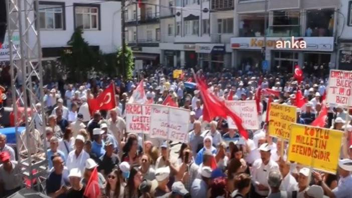 Çiftçiler kayısı fiyatları için ses yükseltti