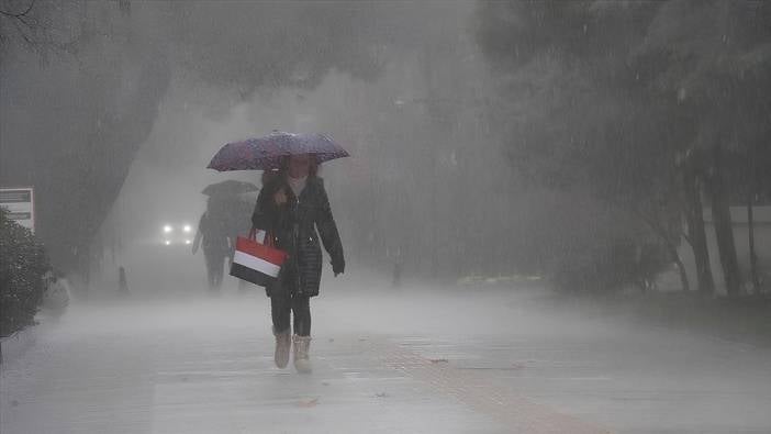 Meteoroloji 8 ili uyardı: Gök gürültülü sağanak yağış geliyor