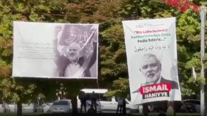 HAMAS liderinin posterini görünce Gaziler Atatürk'süz töreni protesto etti