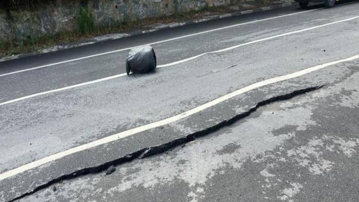 Sarıyer'de yol çöktü